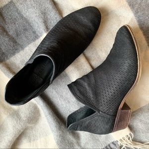 Lucky Brand Brooklin Perforated Suede Booties 7W